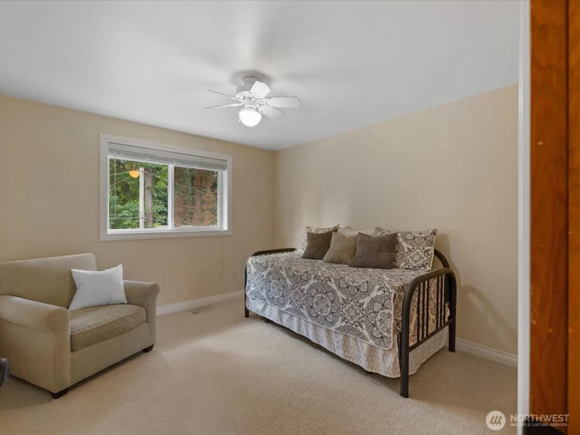 Property photo for 9906 242nd Place Sw, Edmonds photo 13