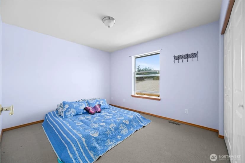Property photo for 301 Nw Broadway Street, Coupeville photo 22