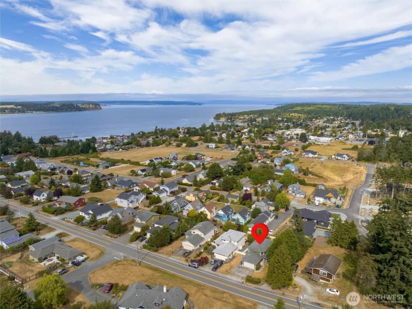 Property photo for 301 Nw Broadway Street, Coupeville photo 33