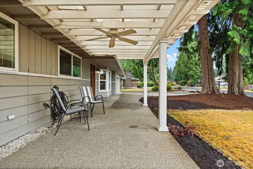 Property photo for 15501 98th Avenue E, Puyallup photo 4