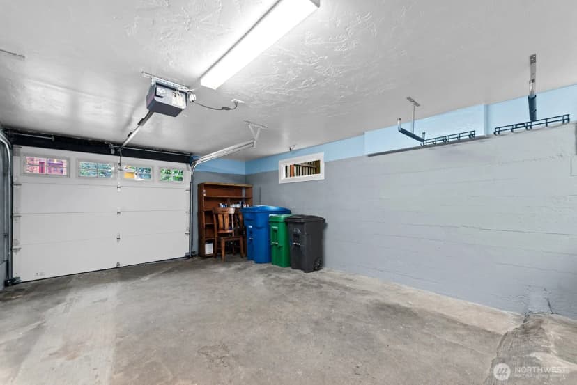 Property photo for 5735 25th Avenue Ne, Seattle photo 22