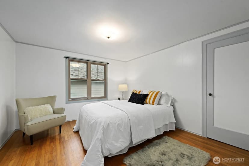 Property photo for 5735 25th Avenue Ne, Seattle photo 13