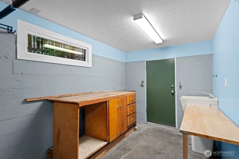 Property photo for 5735 25th Avenue Ne, Seattle photo 23