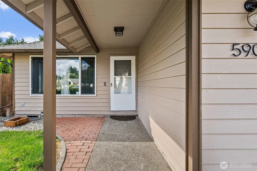 Property photo for 5905 Crimson Court Se, Lacey photo 2