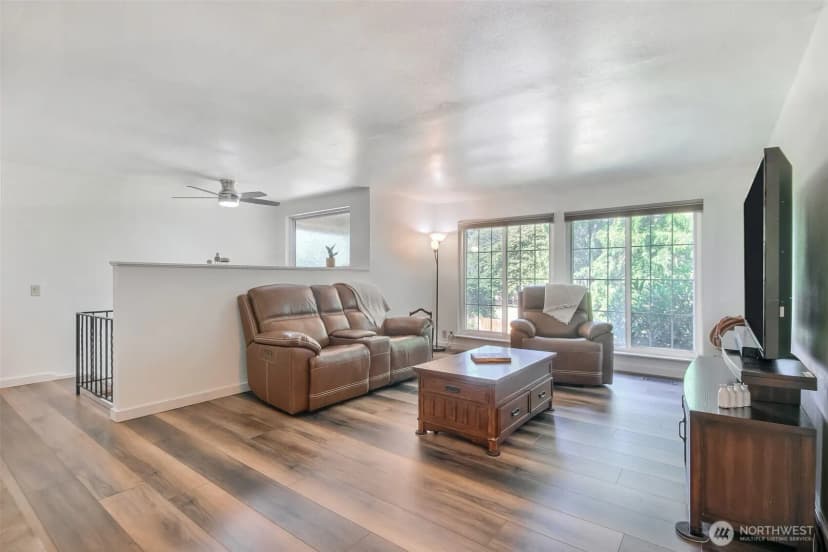 Property photo for 1505 97th Ave Ct E, Edgewood photo 15