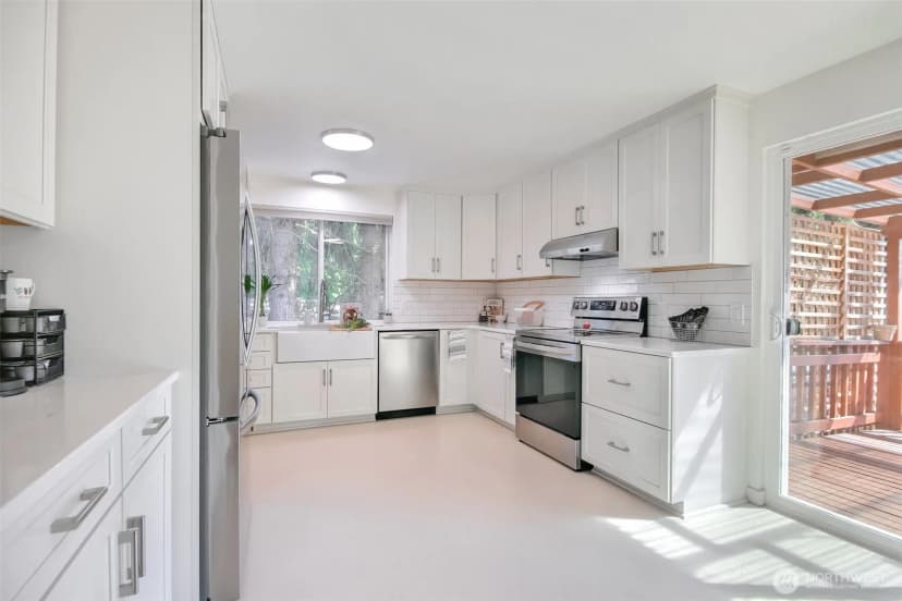 Property photo for 1505 97th Ave Ct E, Edgewood photo 3