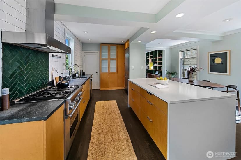 Property photo for 1525 Madrona Drive, Seattle photo 10