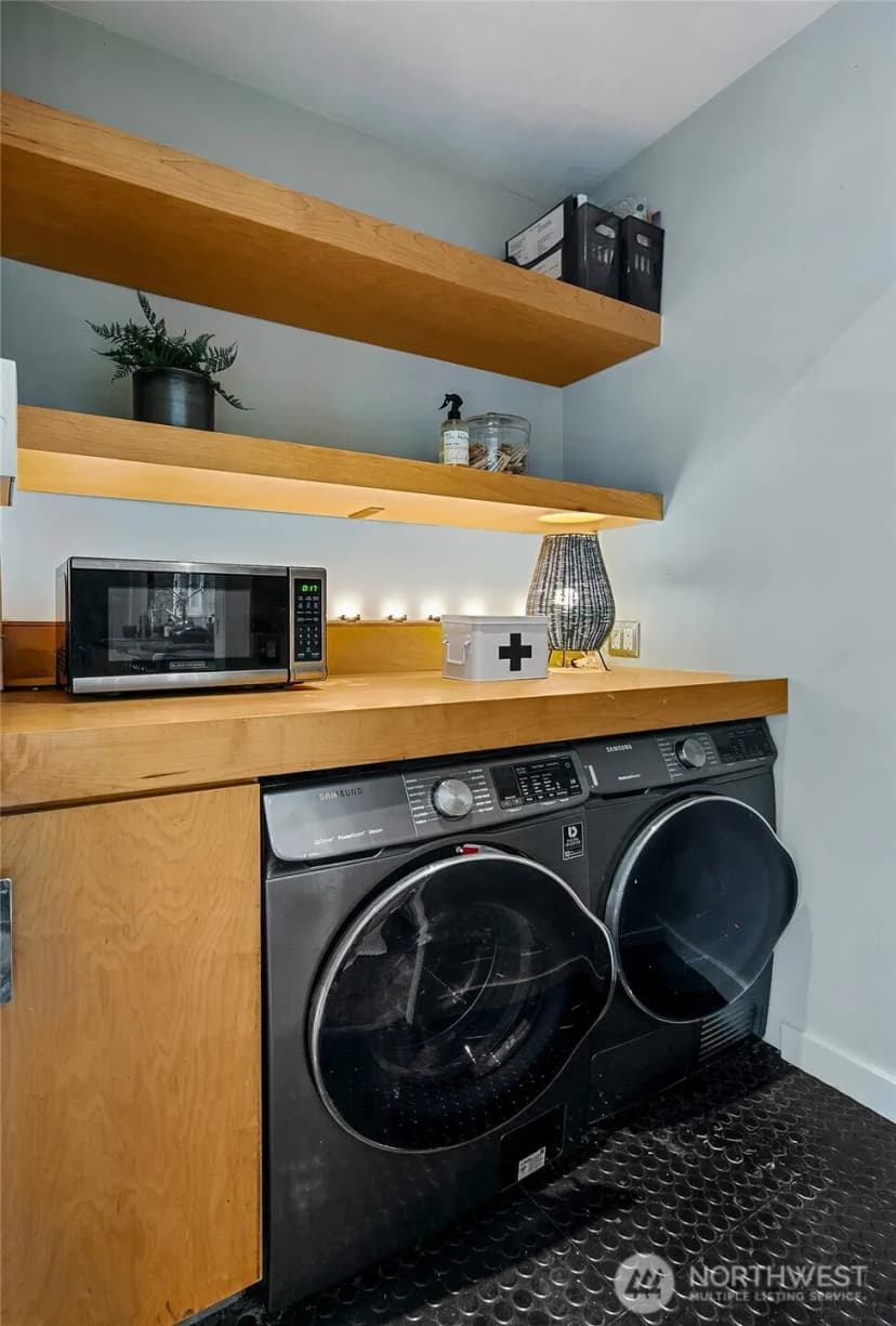 Property photo for 1525 Madrona Drive, Seattle photo 12
