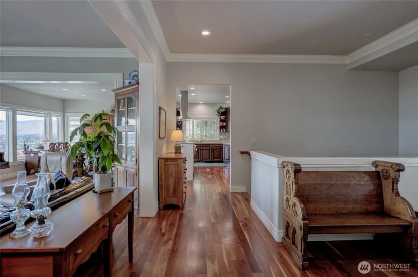 Property photo for 1884 Broadway Place, Wenatchee photo 9