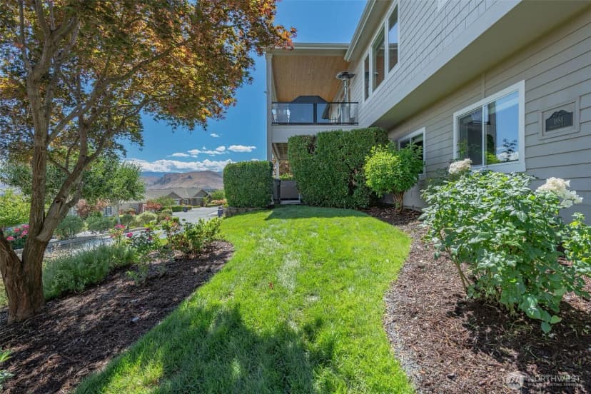 Property photo for 1884 Broadway Place, Wenatchee photo 36