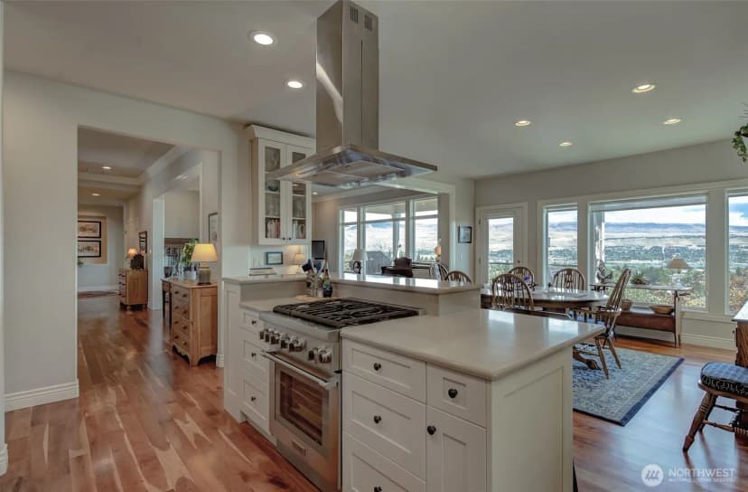 Property photo for 1884 Broadway Place, Wenatchee photo 18