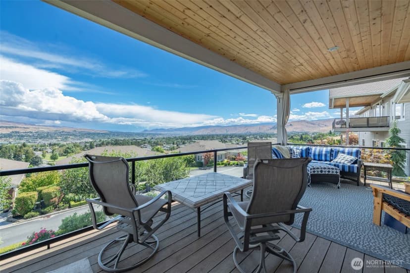 Property photo for 1884 Broadway Place, Wenatchee photo 6