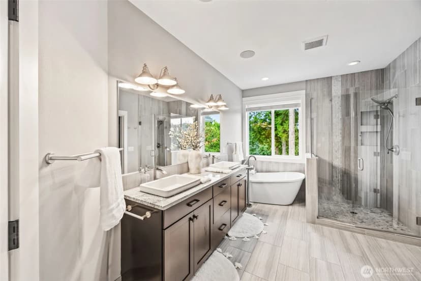 Property photo for 5920 Lagoon Lane Nw, Gig Harbor photo 19
