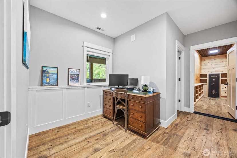 Property photo for 5920 Lagoon Lane Nw, Gig Harbor photo 29