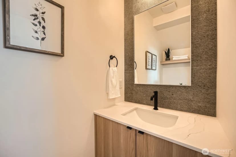 Property photo for 836 Nw 58th Street #b, Seattle photo 12