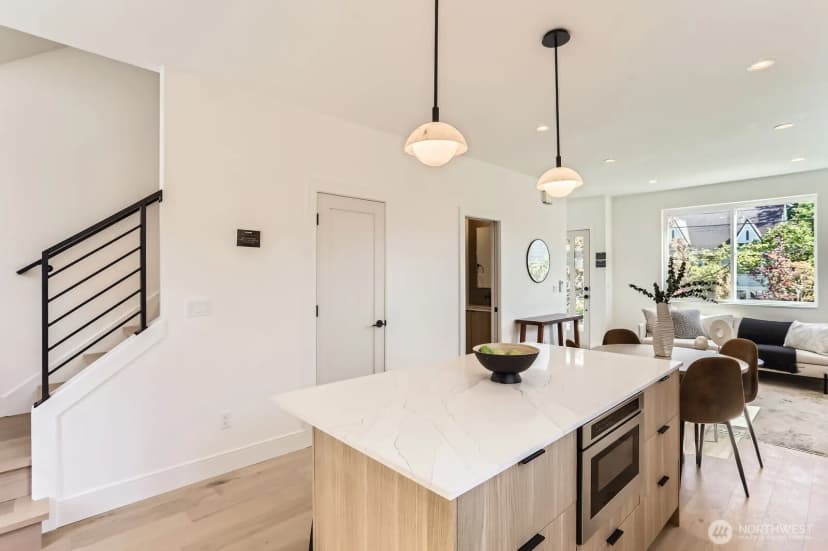 Property photo for 836 Nw 58th Street #b, Seattle photo 11