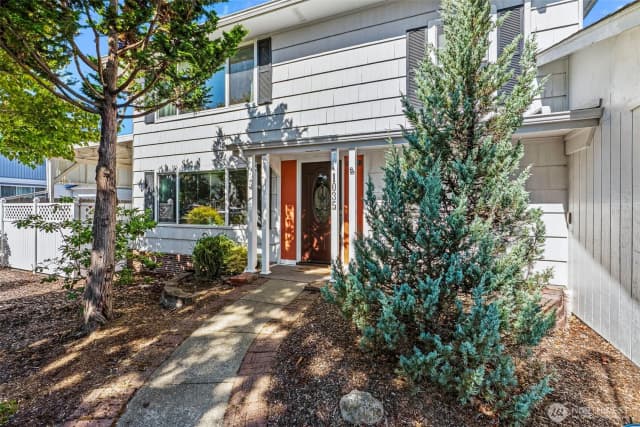 Property photo for 1035 21st Avenue, Longview
