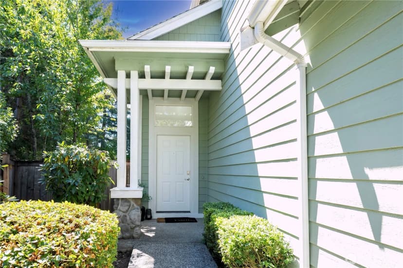 Property photo for 25133 Se 43rd Place, Sammamish photo 2