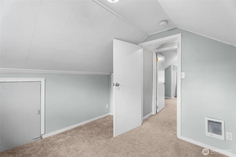 Property photo for 467 22nd Avenue, Longview photo 19