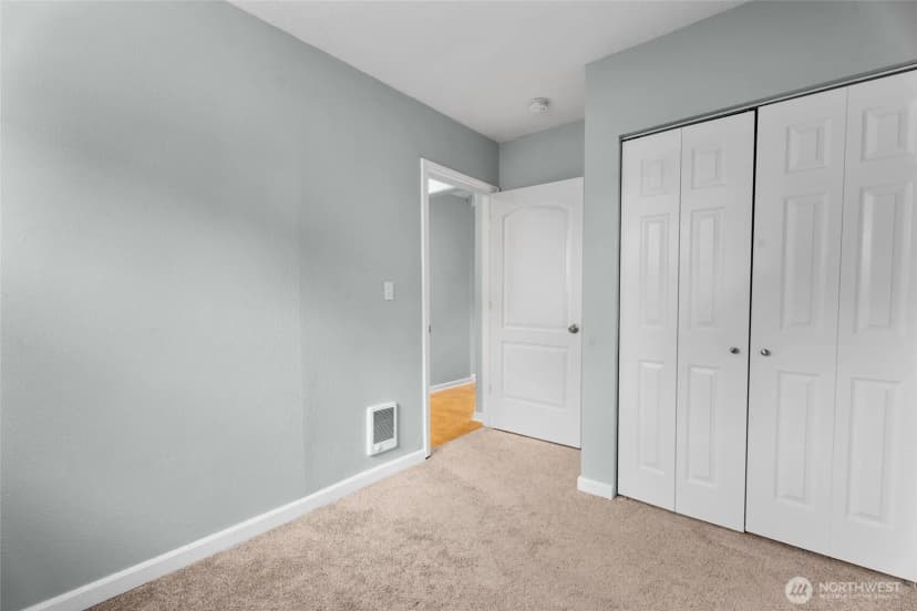 Property photo for 467 22nd Avenue, Longview photo 15