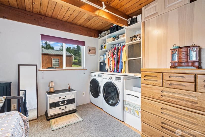 Property photo for 40 E Martha Reed Way, Shelton photo 21