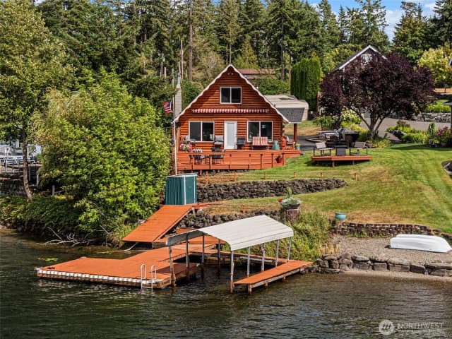 Property photo for 40 E Martha Reed Way, Shelton