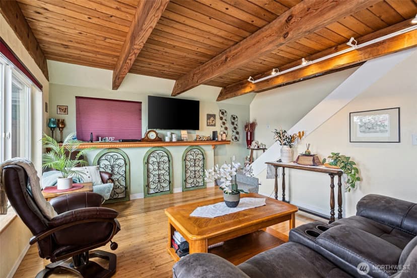 Property photo for 40 E Martha Reed Way, Shelton photo 17