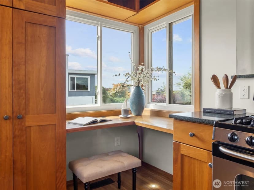 Property photo for 933 S Mountain View Avenue, Tacoma photo 19