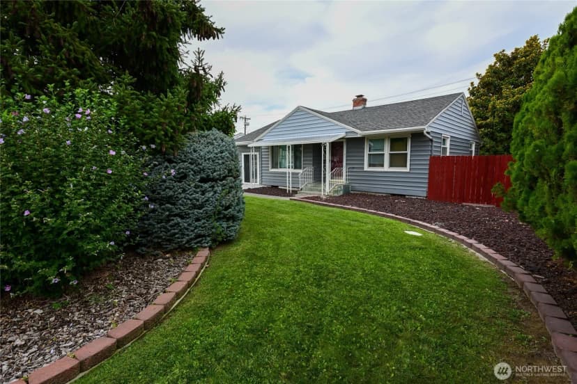 Property photo for 2310 W 1st Avenue, Kennewick photo 2