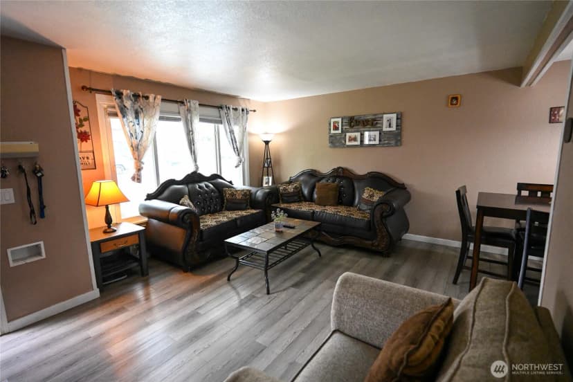 Property photo for 2310 W 1st Avenue, Kennewick photo 4