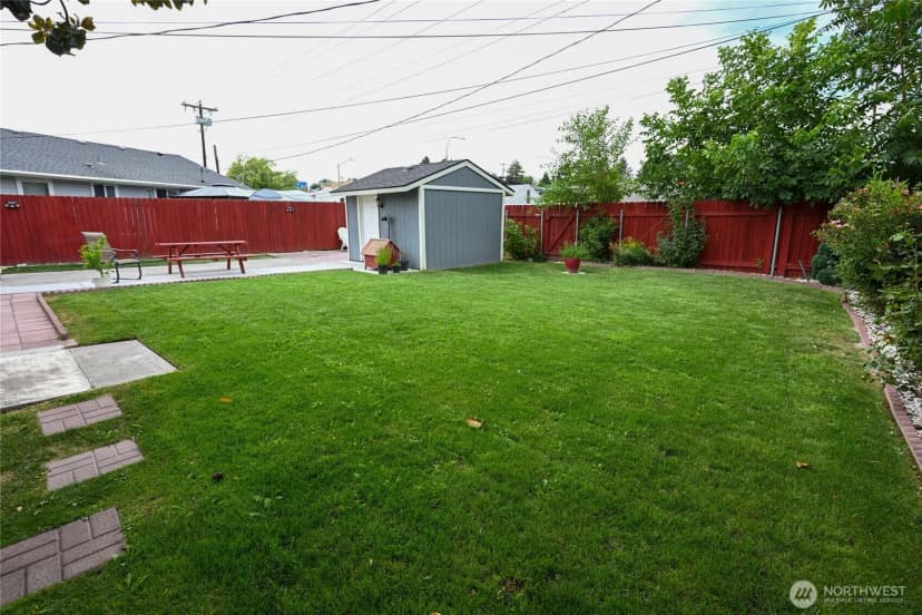 Property photo for 2310 W 1st Avenue, Kennewick photo 18