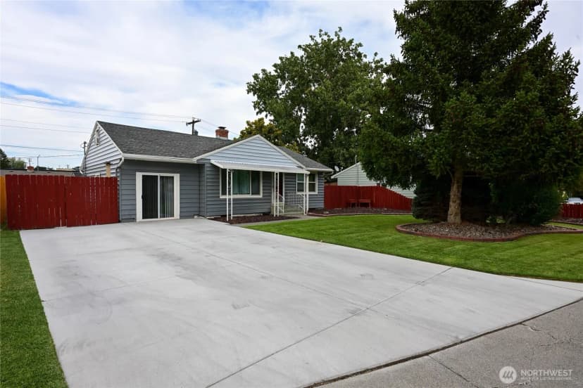 Property photo for 2310 W 1st Avenue, Kennewick