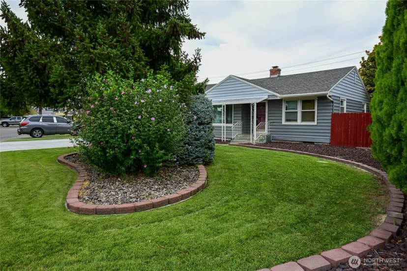 Property photo for 2310 W 1st Avenue, Kennewick photo 3