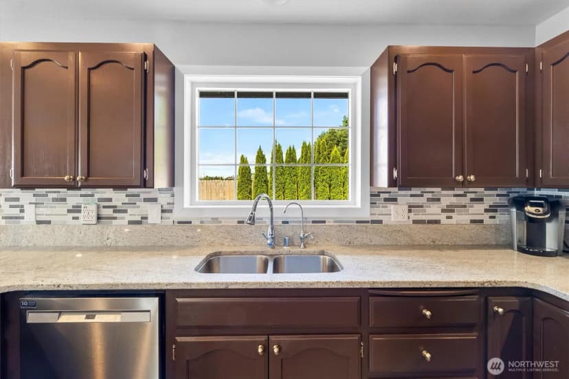 Property photo for 849 19th Street, Lynden photo 15