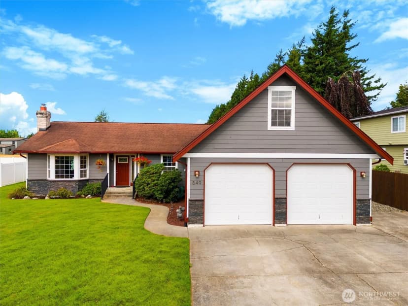 Property photo for 849 19th Street, Lynden