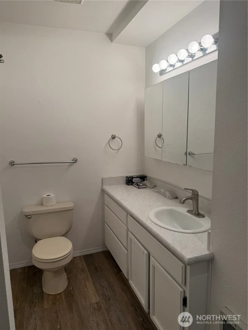 Property photo for 13208 Pacific Way, Long Beach photo 23