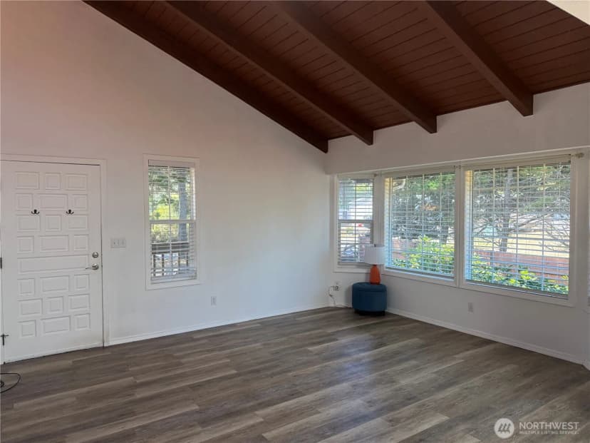 Property photo for 13208 Pacific Way, Long Beach photo 9