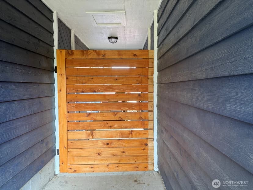 Property photo for 13208 Pacific Way, Long Beach photo 32