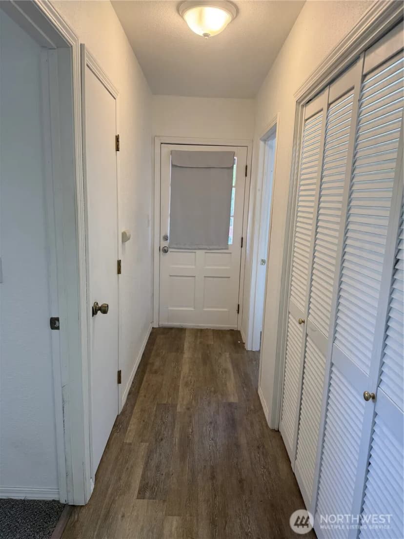 Property photo for 13208 Pacific Way, Long Beach photo 28