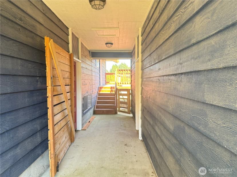 Property photo for 13208 Pacific Way, Long Beach photo 33