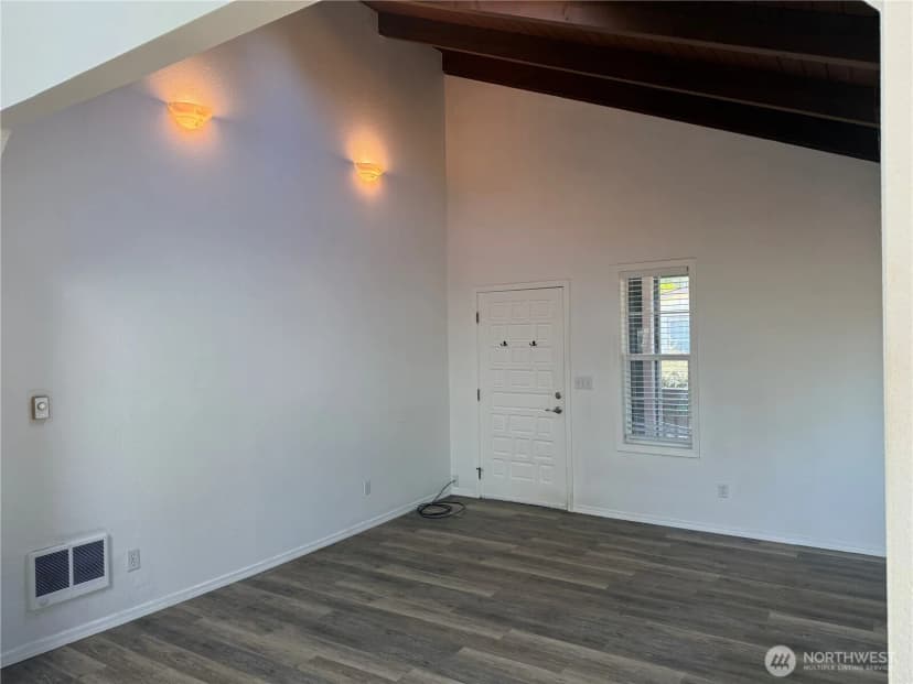 Property photo for 13208 Pacific Way, Long Beach photo 10