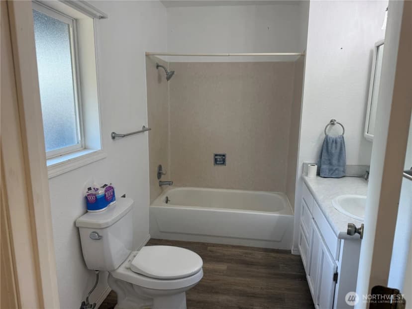 Property photo for 13208 Pacific Way, Long Beach photo 31