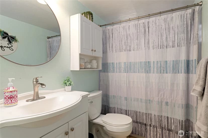 Property photo for 679 Ne Conifer Drive, Bremerton photo 19