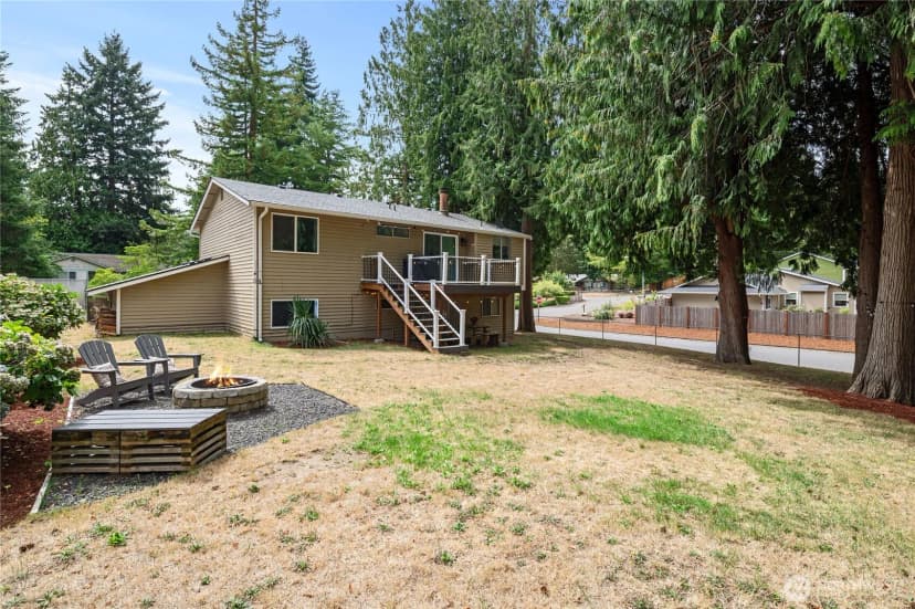 Property photo for 679 Ne Conifer Drive, Bremerton photo 24