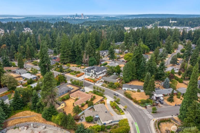 Property photo for 15153 Se Newport Way, Bellevue photo 35