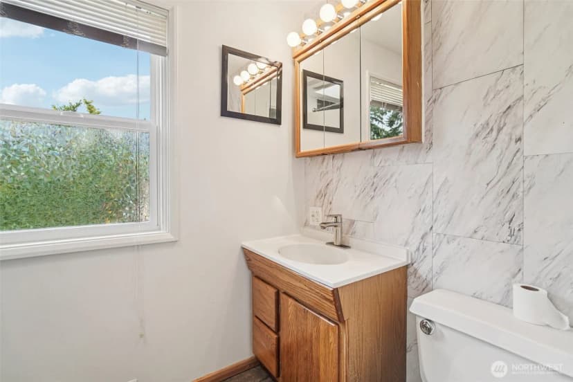 Property photo for 7123 192nd Place Sw, Lynnwood photo 16