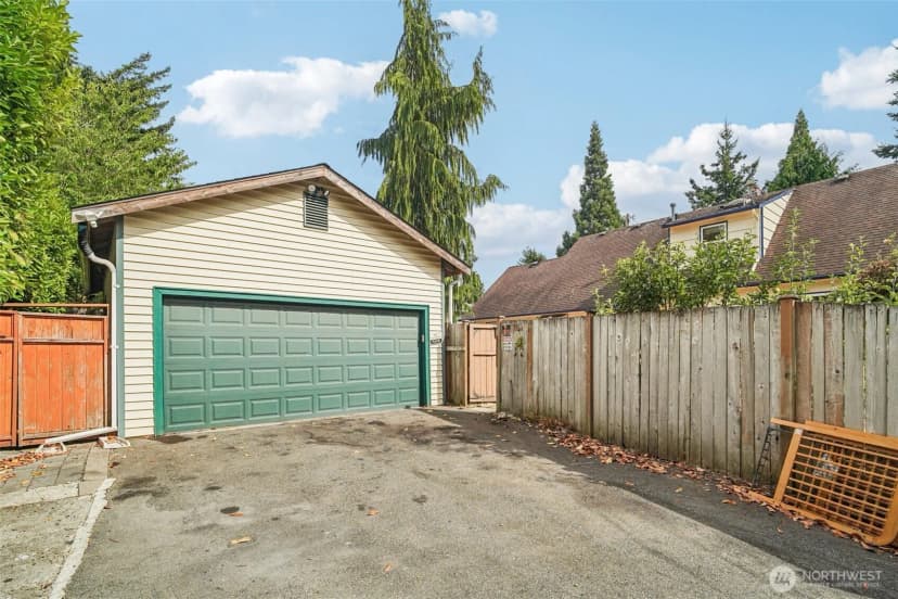 Property photo for 7123 192nd Place Sw, Lynnwood photo 22