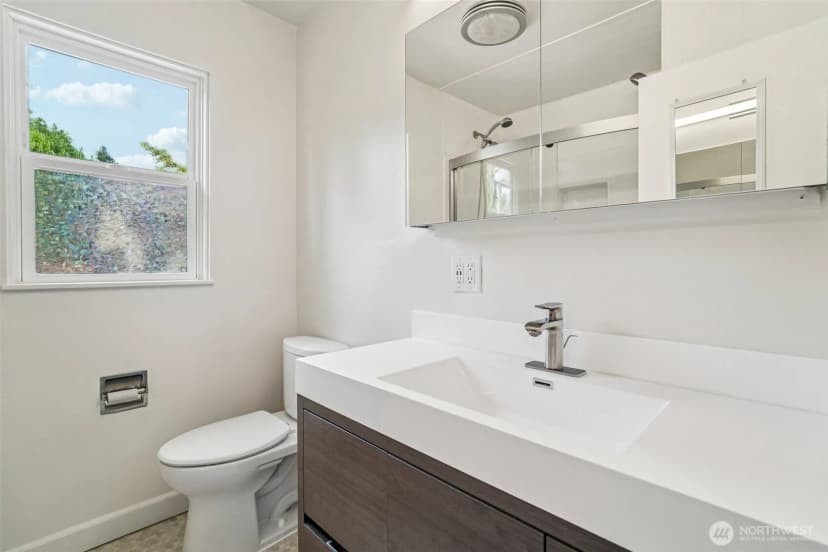 Property photo for 7123 192nd Place Sw, Lynnwood photo 12