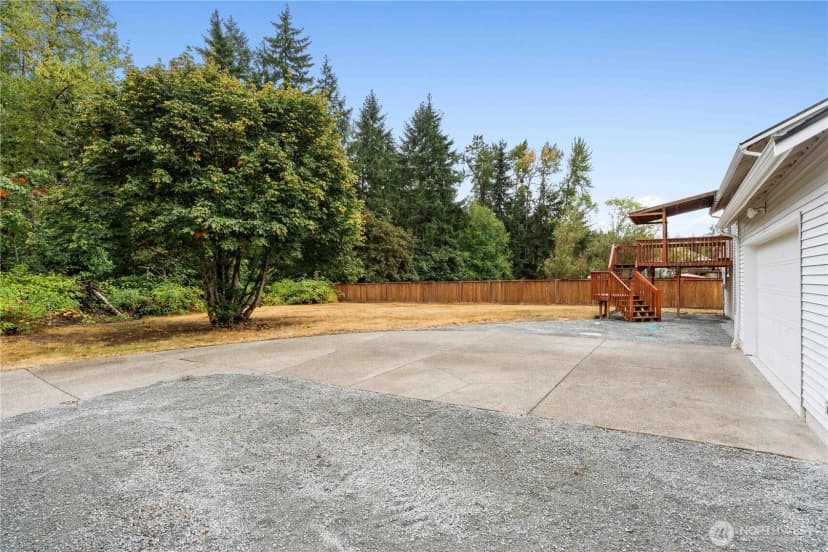 Property photo for 29105 11th Avenue E, Roy photo 27