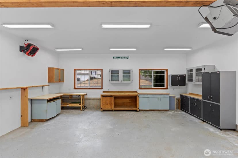 Property photo for 29105 11th Avenue E, Roy photo 21